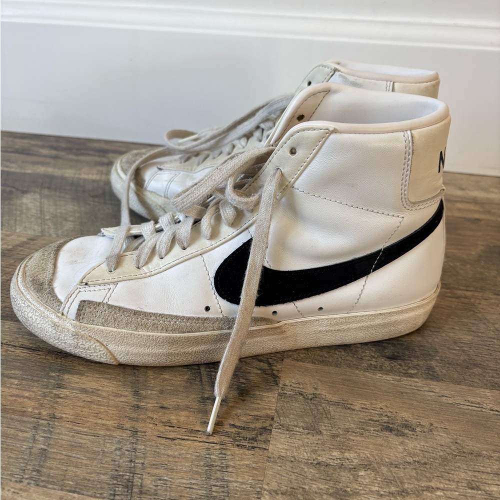 Nike White and Black Leather High-Tops